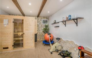 Nice Home In Njivice With Wifi - 3