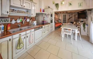 Amazing Home In Beaumettes - Beaumettes - 6