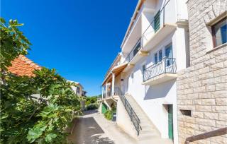 Three-Bedroom Holiday Home In Omis - Omiš - 3