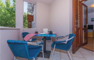 Two-Bedroom Apartment In Grebastica - Grebaštica - 4