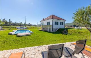 Stunning Home In Tijarica With Wifi - Tarabnik - 9