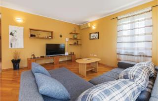 3 Bedroom Gorgeous Home In Putini - Šorići - 4