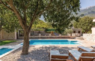 Six-Bedroom Holiday Home In Zagvozd - Zagvozd - 2