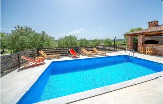 Stunning Home In Ladevci With Wifi - Lađevci - 3