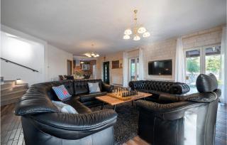 Stunning Home In Ladevci With Wifi - Lađevci - 8