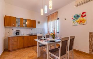 Cozy Apartment In Liznjan With Wifi - Ližnjan - 4