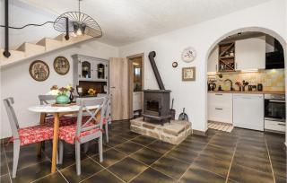 2 Bedroom Nice Home In Senj - Senj - 7