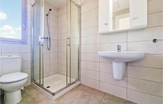 3 Bedroom Nice Home In Torrevieja - Torrevieja - 3