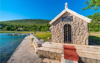 3 Bedroom Stunning Home In Modric - 1