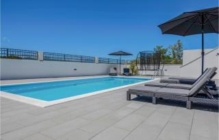 4 Bedroom Amazing Home In Imotski - 1
