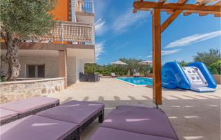 Two-Bedroom Apartment In Sibenik - Šibenik - 2