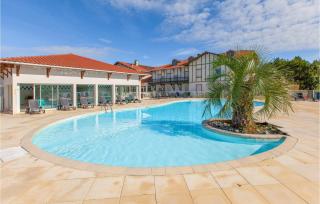 Gorgeous Apartment In Cassen With Swimming Pool - 1