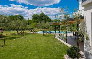 Beautiful Home In Zmijavci With Wifi - Zmijavci - 8