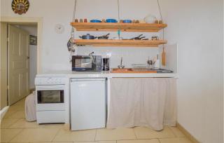 1 Bedroom Lovely Apartment In Ghisoni - Ghisoni - 2