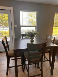 Lake Front Home, around 15 minutes drive to AT&T and Epic Water - 2