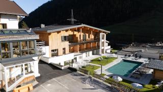 Hotel Traube - Pettneu am Arlberg - 2