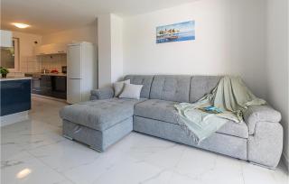 Amazing Home In Rosini With Wifi - Rošini - 6