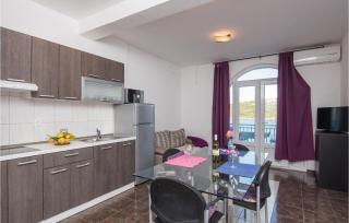 One-Bedroom Apartment In Dubrava - Dubrava - 8