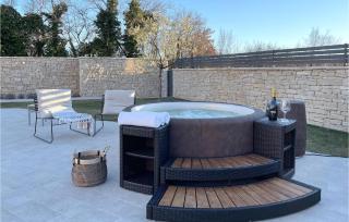 Awesome Home In Matuhanci With Sauna - Matohanci - 3