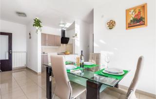 Stunning Apartment In Rijeka - Rijeka - 8
