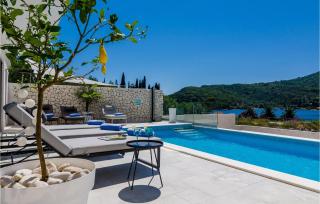 Four-Bedroom Holiday Home In Zaton Mali - Zaton - 9