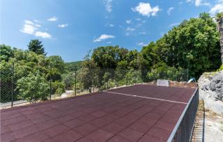 Eight-Bedroom Holiday Home In Molunat - Molunat - 2