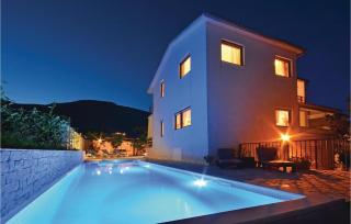 Gorgeous Home In Kastel Novi - 0