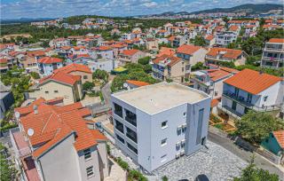 Cozy Apartment In Brodarica With Wifi - Brodarica - 4