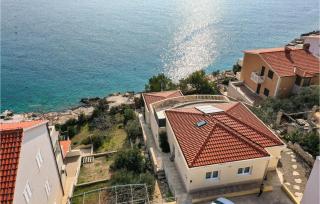 Beach Front Home In Sevid With Wifi - Sevid - 9