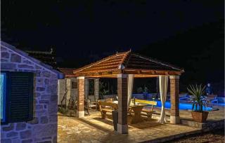 1 Bedroom Stunning Home In Postira - Postira - 3