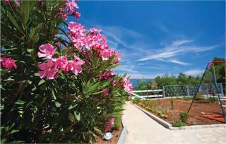 1 Bedroom Lovely Apartment In Malinska - 1