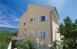 1 Bedroom Lovely Apartment In Malinska - 0