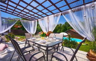 Stunning Home In Hrebinec With Jacuzzi - 9