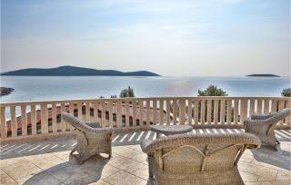 Beach Front Home In Sevid With Wifi - Sevid - 0