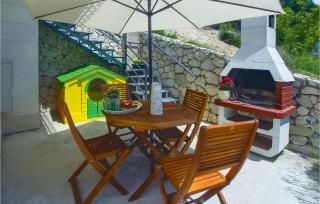 Four-Bedroom Holiday Home In Pisak - Pisak - 1