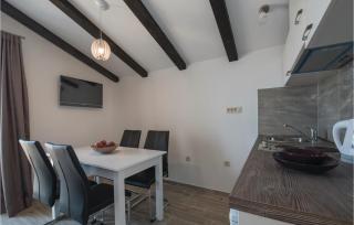 Two-Bedroom Apartment In Sibenik - Šibenik - 1