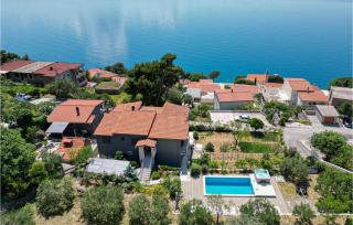 Amazing Home In Omis With Jacuzzi - Omiš - 9