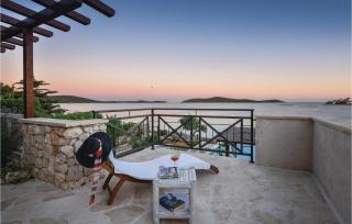 Stunning Home In Sevid With Kitchen - 6