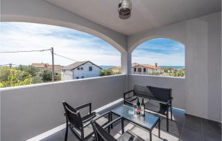 4 Bedroom Stunning Home In Privlaka - Privlaka - 4