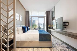 Damac Maison Prive - Lake View - Dubai - 8