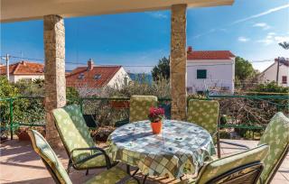 Two-Bedroom Apartment In Seget Vranjica - Seget Vranjica - 0
