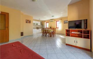 2 Bedroom Cozy Apartment In Vrsi - Vrsi - 7