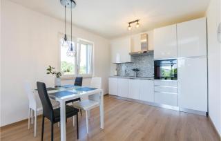 2 Bedroom Gorgeous Apartment In Labin - Labin - 6