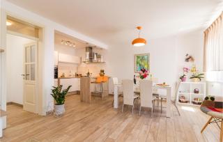 2 Bedroom Amazing Home In Galizana - Galižana - 8