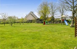 2 Bedroom Amazing Home In Plomeur - 6