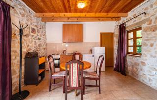 Two-Bedroom Holiday Home In Lisane Tinjske - 5