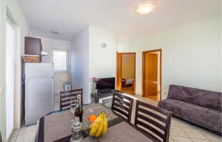 Nice Apartment In Rtina With Wifi - 8