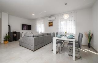 2 Bedroom Stunning Home In Zeliski - Želiski - 8
