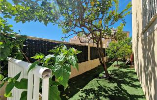 Cozy Home In Torrevieja With Wifi - 1