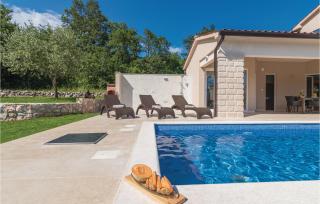 Stunning Apartment In Labin With Sauna - 3